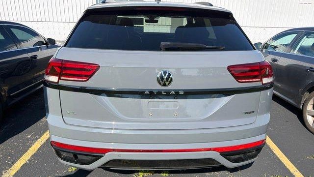2023 Volkswagen Atlas Cross Sport SEL R-Line Black 4Motion
