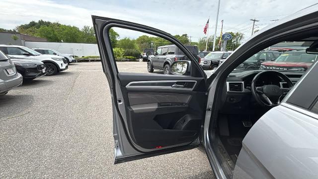 2022 Volkswagen Atlas Cross Sport V6 SEL R-Line 4Motion