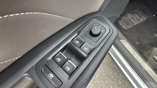 2022 Volkswagen Atlas Cross Sport V6 SEL R-Line 4Motion