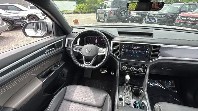 2022 Volkswagen Atlas Cross Sport V6 SEL R-Line 4Motion
