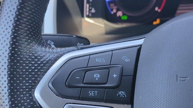 2022 Volkswagen Atlas Cross Sport V6 SEL R-Line 4Motion