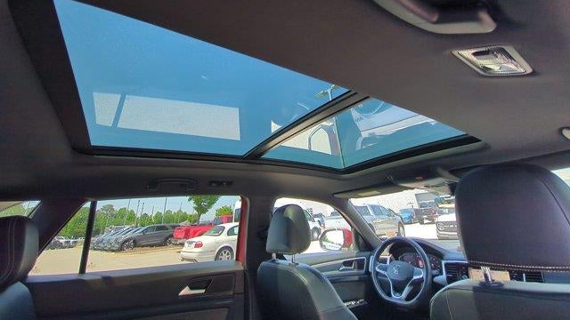 2022 Volkswagen Atlas Cross Sport V6 SEL R-Line 4Motion