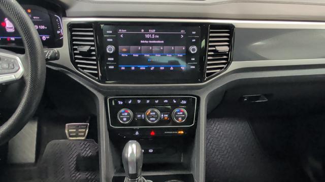 2023 Volkswagen Atlas Cross Sport V6 SEL R-Line Black 4Motion