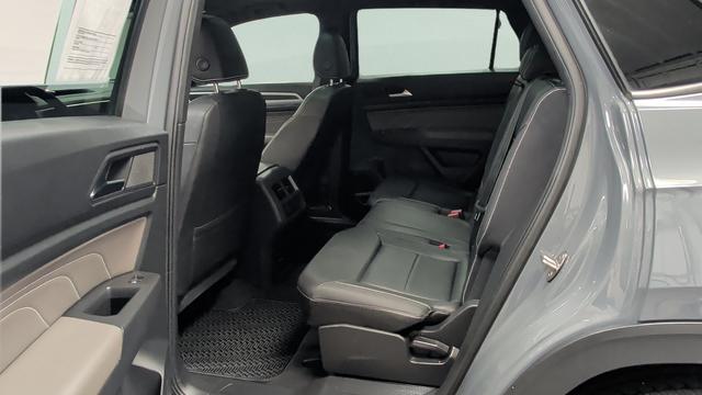 2023 Volkswagen Atlas Cross Sport V6 SEL R-Line Black 4Motion