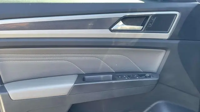 2022 Volkswagen Atlas Cross Sport V6 SEL R-Line 4Motion
