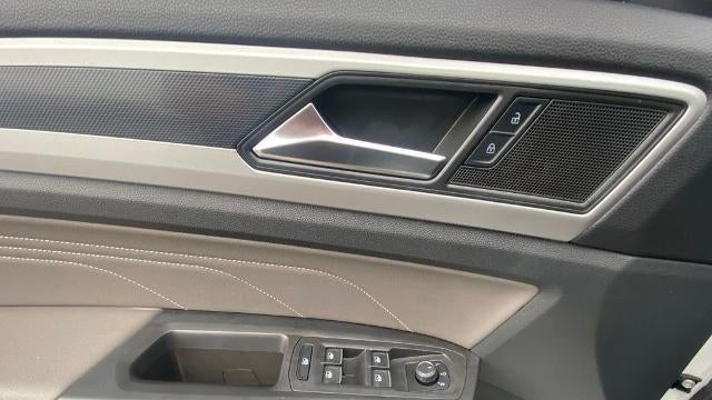 2023 Volkswagen Atlas Cross Sport V6 SEL R-Line Black 4Motion