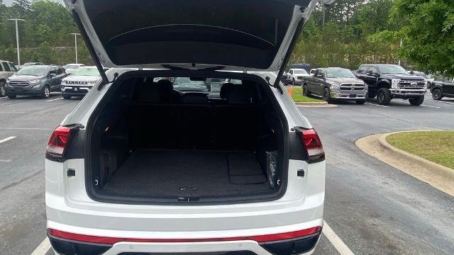 2023 Volkswagen Atlas Cross Sport V6 SEL R-Line Black 4Motion
