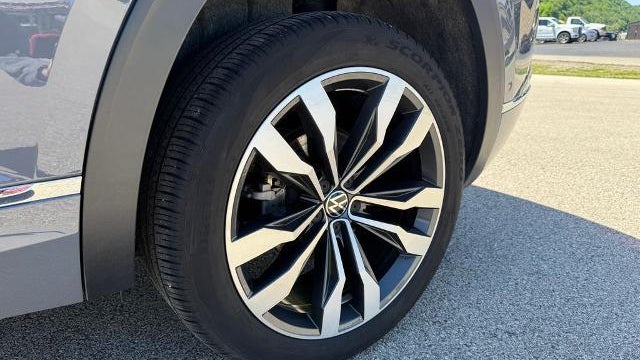 2020 Volkswagen Atlas Cross Sport V6 SEL Premium R-Line 4Motion