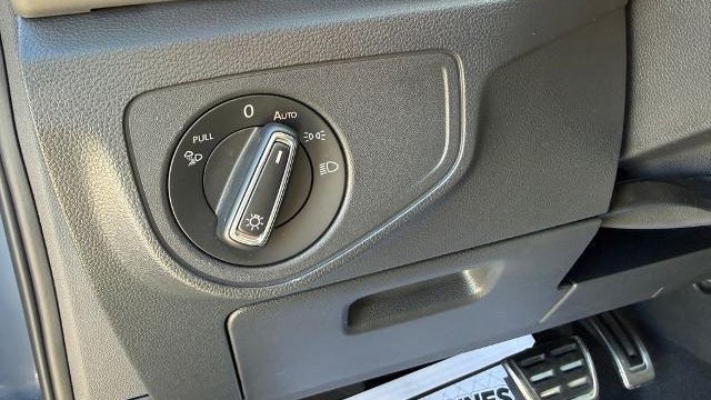 2020 Volkswagen Atlas Cross Sport V6 SEL Premium R-Line 4Motion