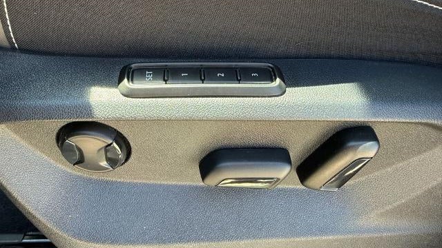 2020 Volkswagen Atlas Cross Sport V6 SEL Premium R-Line 4Motion