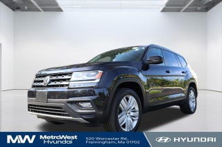 2019 Volkswagen Atlas with Deep Black Exterior