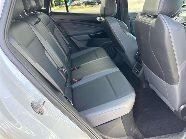 2023 Volkswagen Id.4 - $23,900