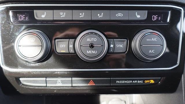 2023 Volkswagen Atlas Cross Sport SE