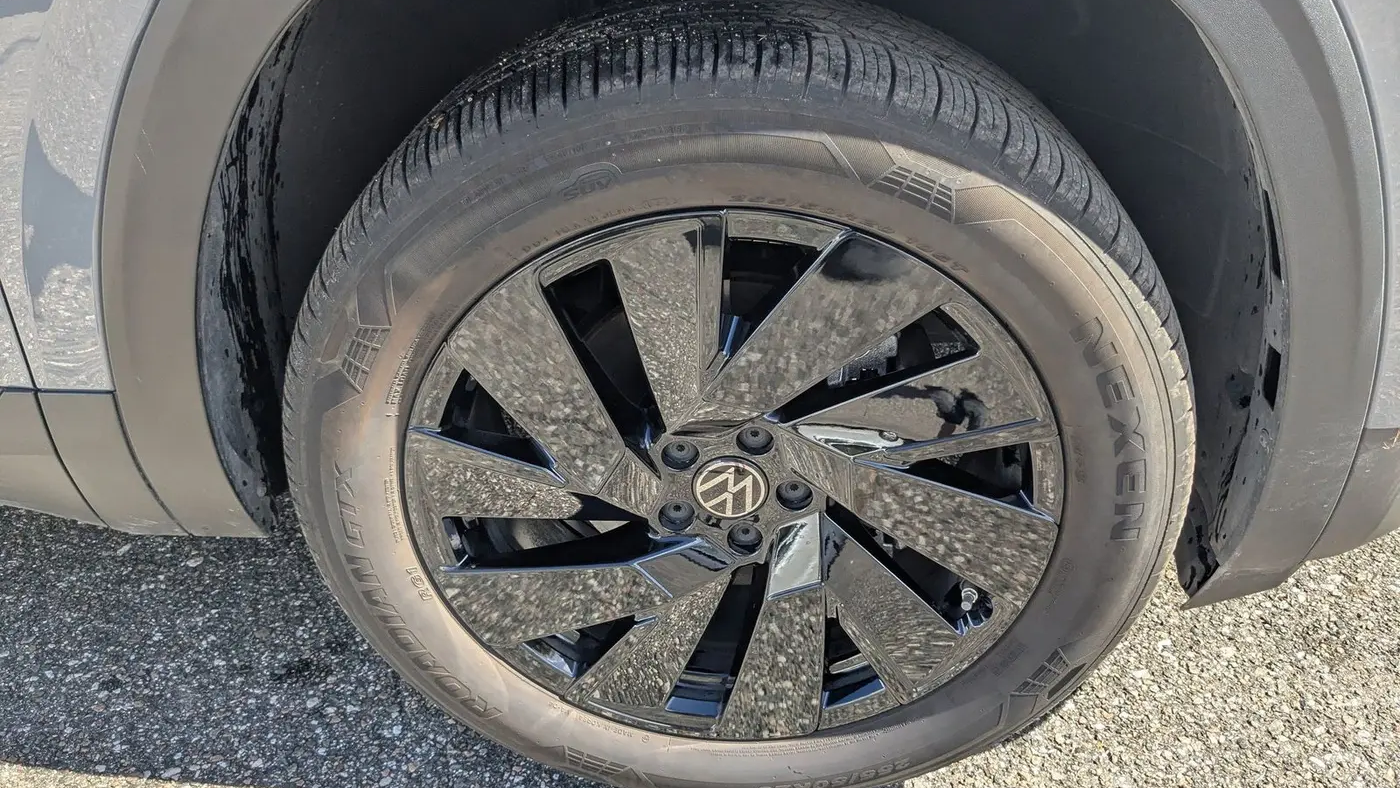2026 Volkswagen Atlas Cross Sport SE