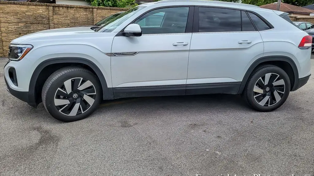 2026 Volkswagen Atlas Cross Sport SE