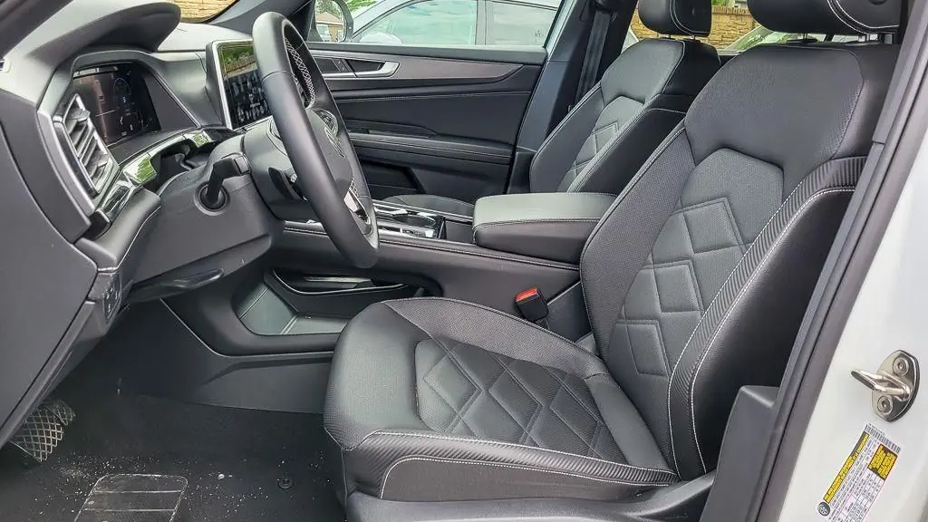 2026 Volkswagen Atlas Cross Sport SE