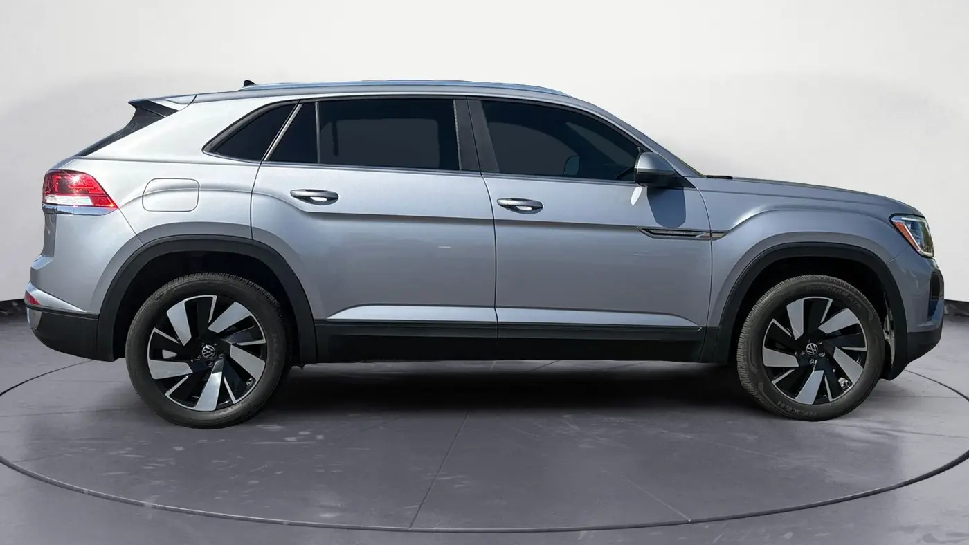 2024 Volkswagen Atlas Cross Sport SE