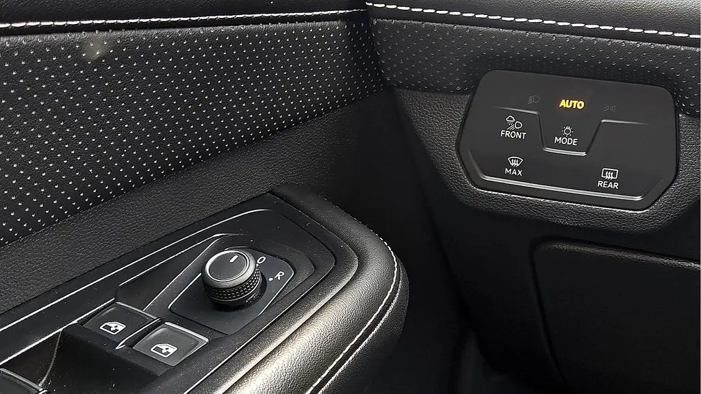 2024 Volkswagen Atlas Cross Sport SE
