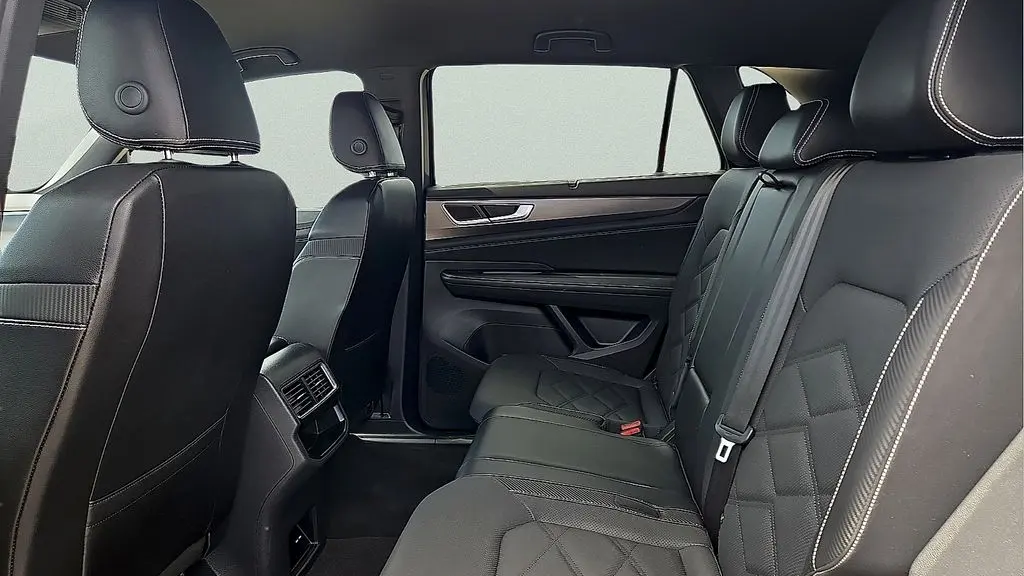 2024 Volkswagen Atlas Cross Sport SE