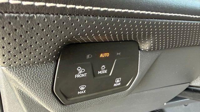 2024 Volkswagen Atlas Cross Sport SE