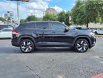 2025 Atlas Cross Sport Thumbnail 4