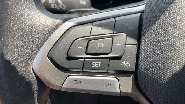 2024 Volkswagen Atlas Cross Sport SE