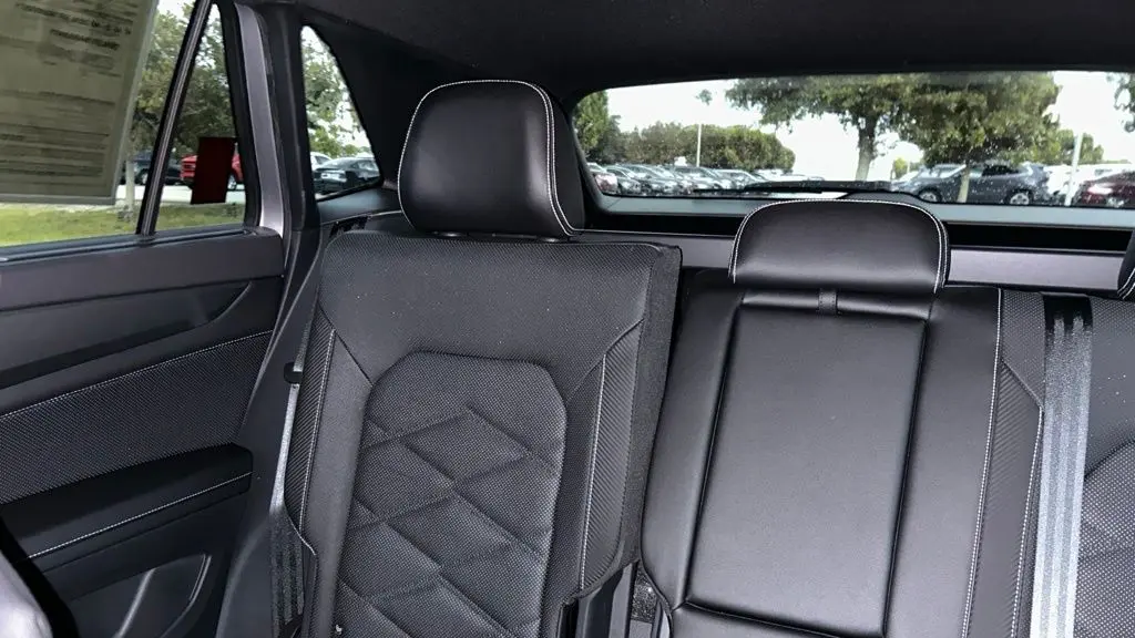 2024 Volkswagen Atlas Cross Sport SE