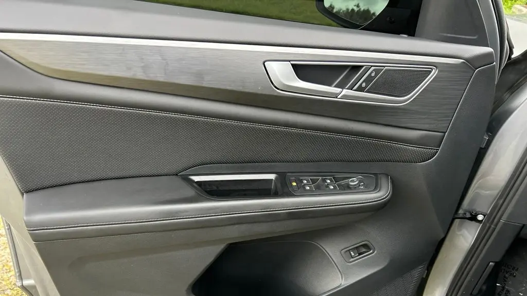 2024 Volkswagen Atlas Cross Sport SE