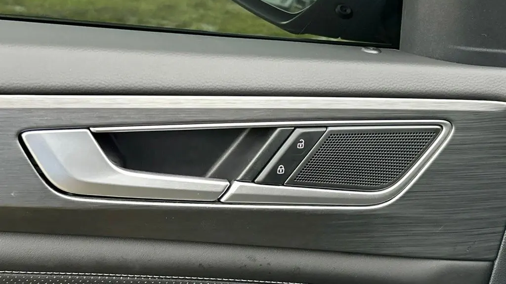 2024 Volkswagen Atlas Cross Sport SE