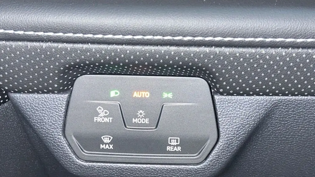 2024 Volkswagen Atlas Cross Sport SE