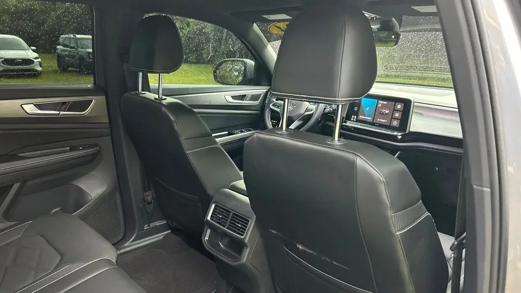 2024 Volkswagen Atlas Cross Sport SE