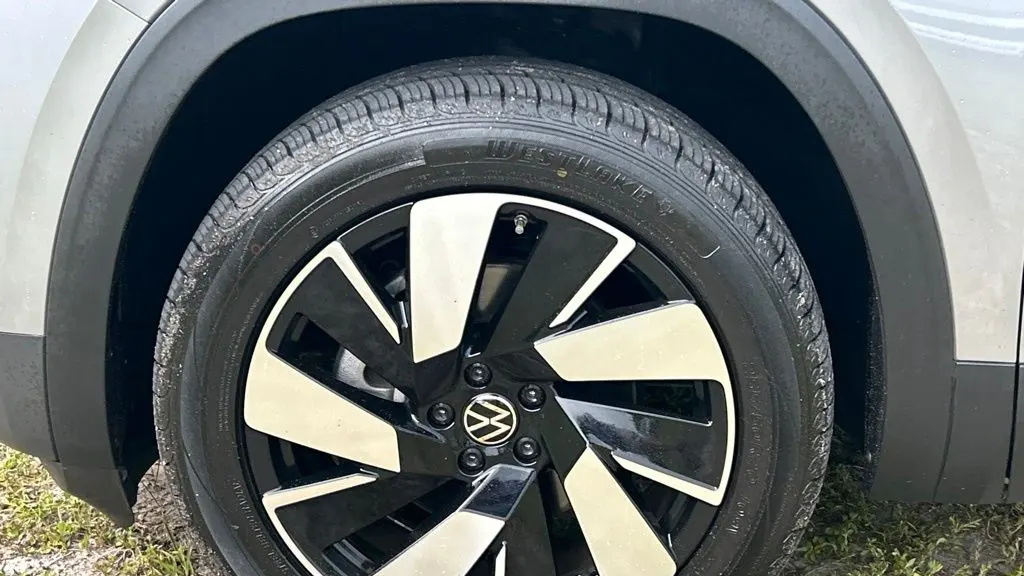 2024 Volkswagen Atlas Cross Sport SE