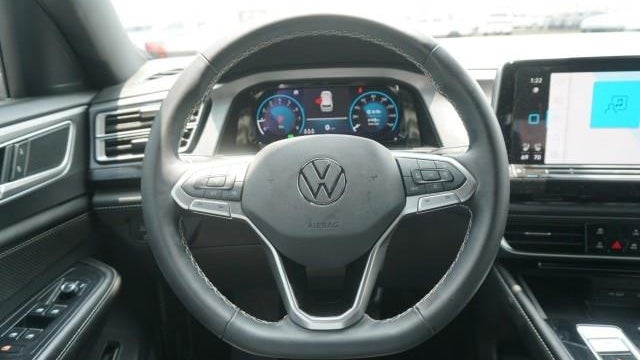 2024 Volkswagen Atlas Cross Sport SE