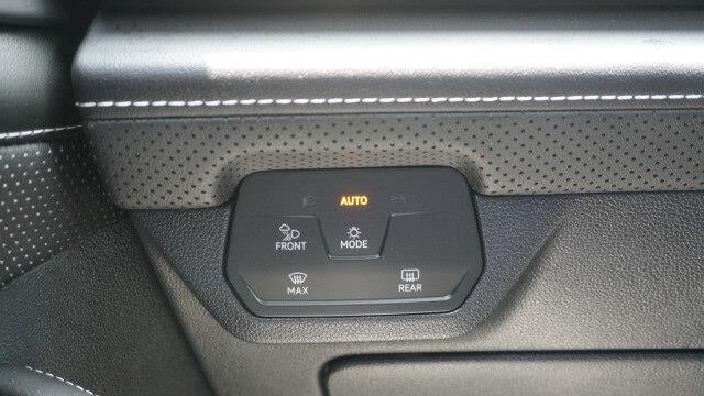 2024 Volkswagen Atlas Cross Sport SE