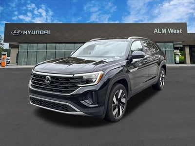 Photo of a 2025 Volkswagen Atlas Cross Sport SE 4DR SUV W/Technology for sale