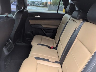 Photo of a 2022 Volkswagen Atlas Cross Sport V6 SE 4DR SUV W/Technology for sale