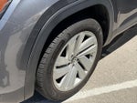 2022 Atlas Cross Sport Thumbnail 2