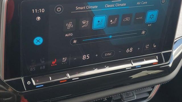 2025 Volkswagen Atlas Cross Sport SE