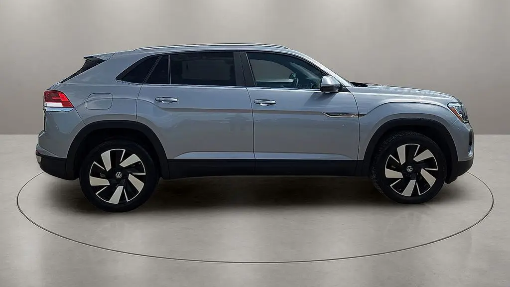 2024 Volkswagen Atlas Cross Sport SE