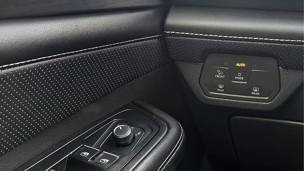 2024 Volkswagen Atlas Cross Sport SE