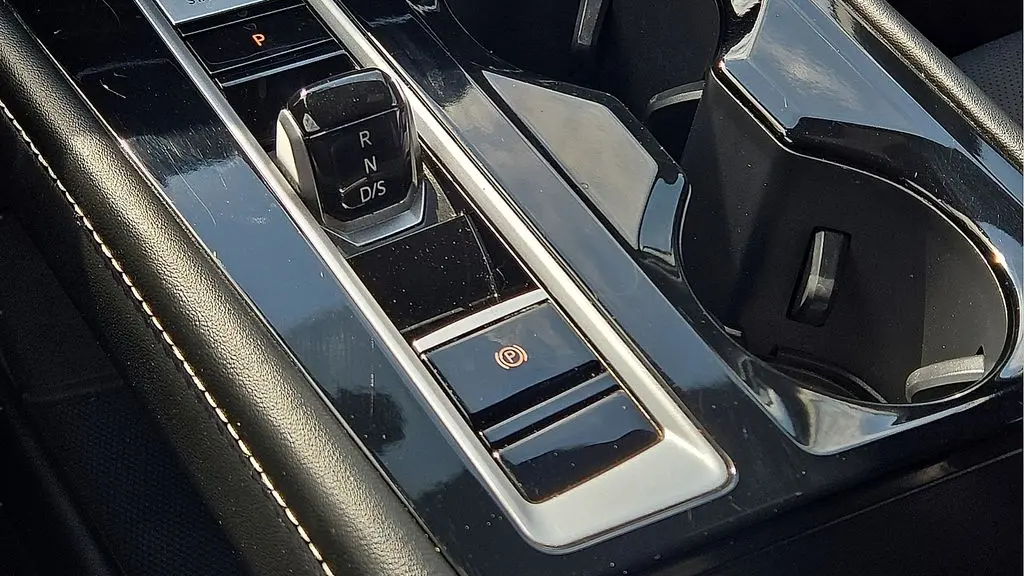 2024 Volkswagen Atlas Cross Sport SE