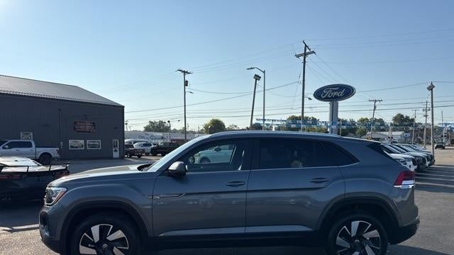 2024 Volkswagen Atlas Cross Sport SE