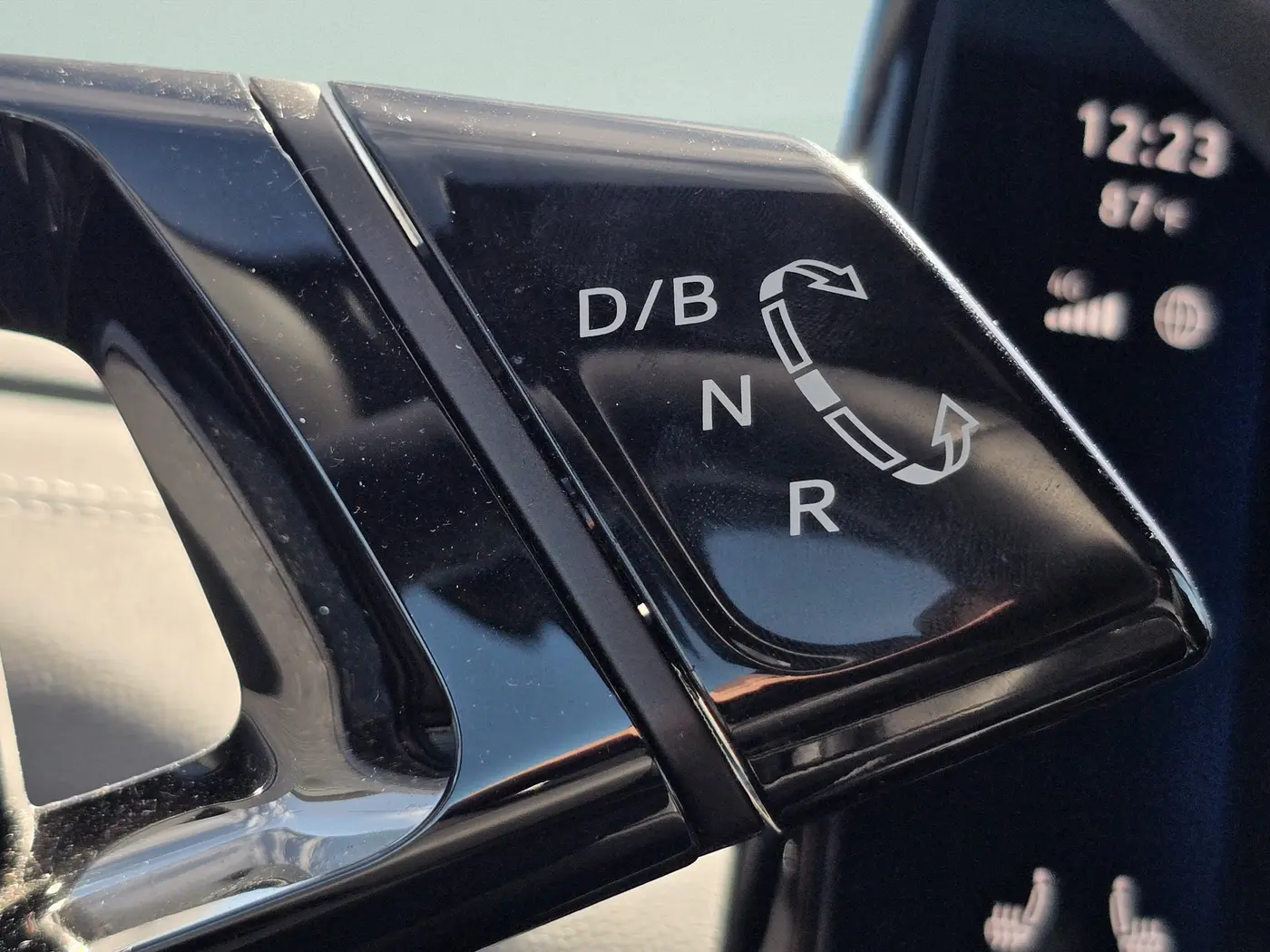 2023 Volkswagen Id.4 - $25,000