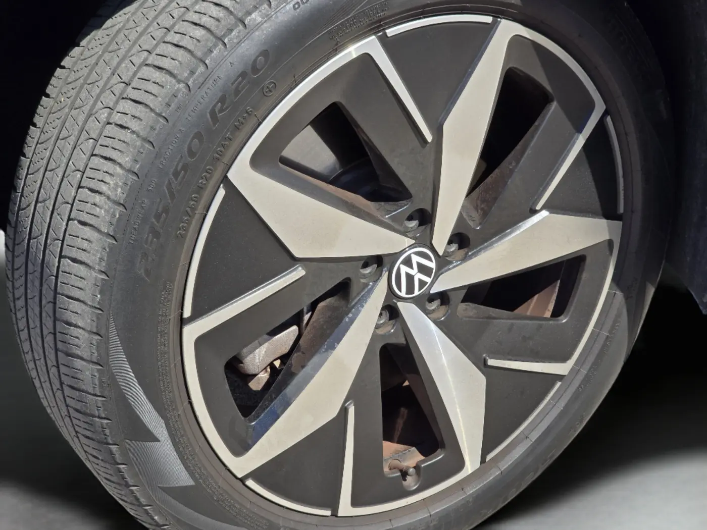 2023 Volkswagen Id.4 - $25,000
