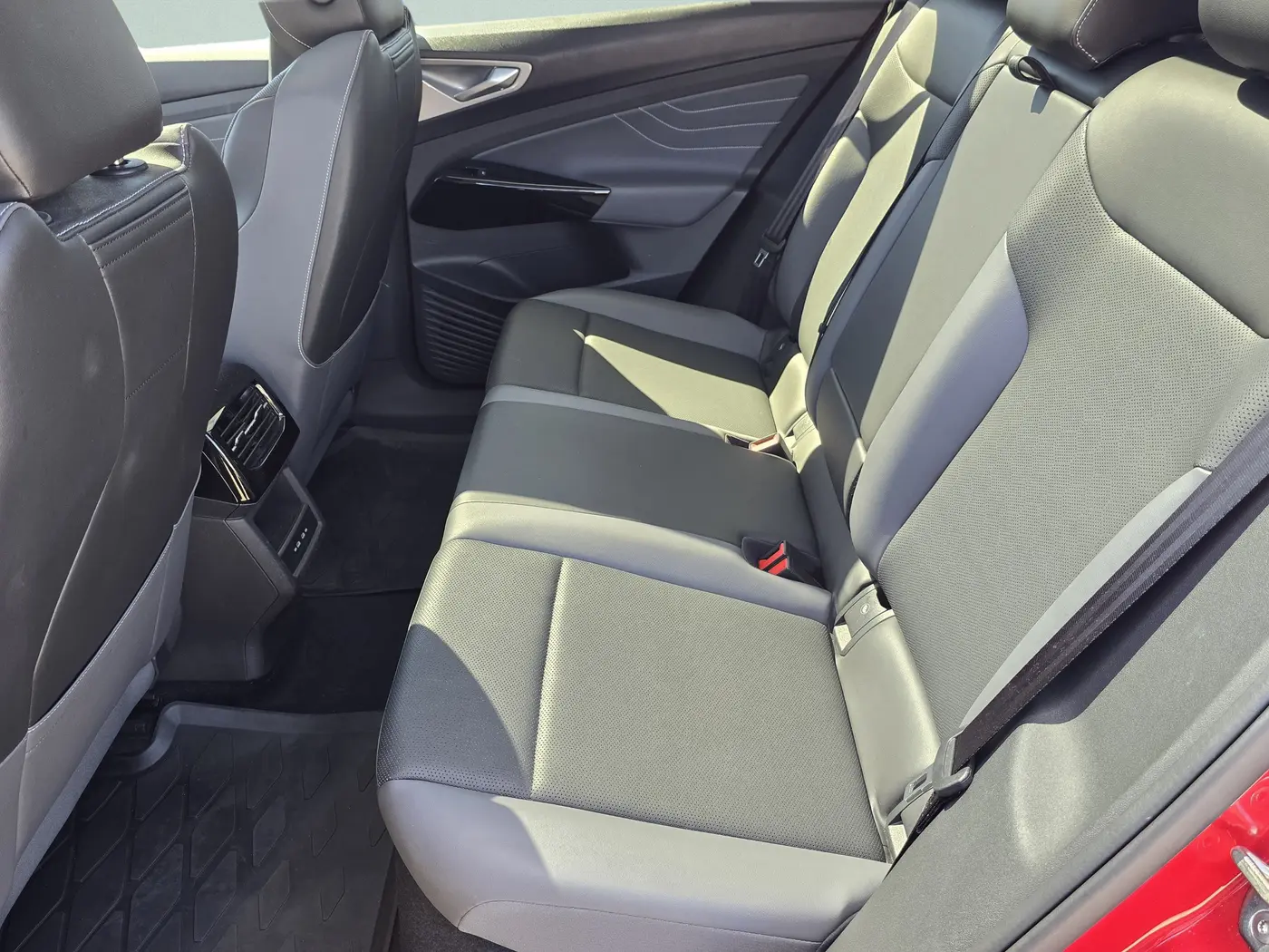 2023 Volkswagen Id.4 - $25,000