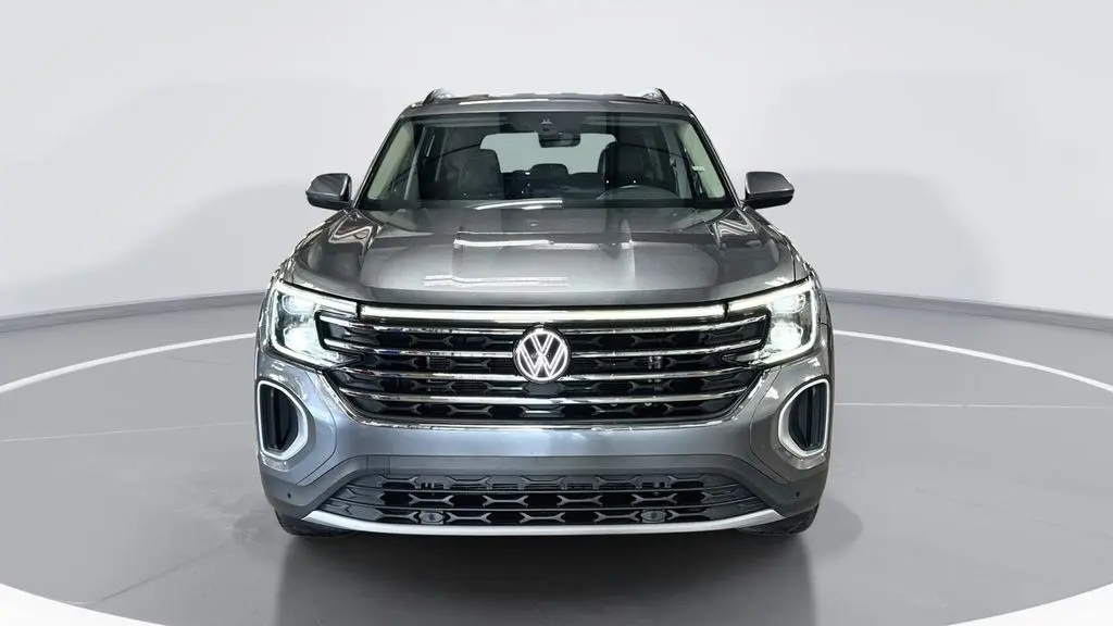 2025 Volkswagen Atlas SE