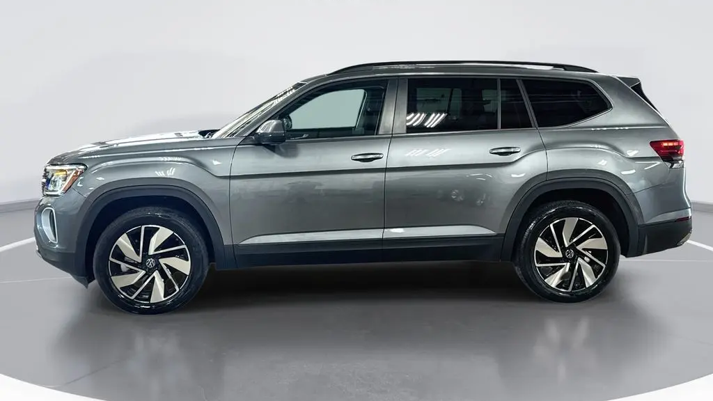 2025 Volkswagen Atlas SE