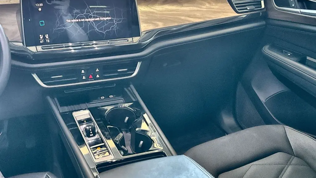 2025 Volkswagen Atlas SE
