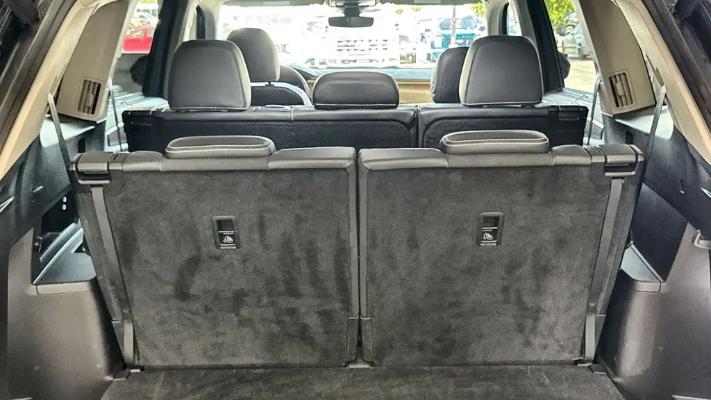 2025 Volkswagen Atlas SE