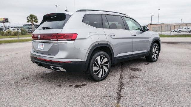 2025 Volkswagen Atlas SE